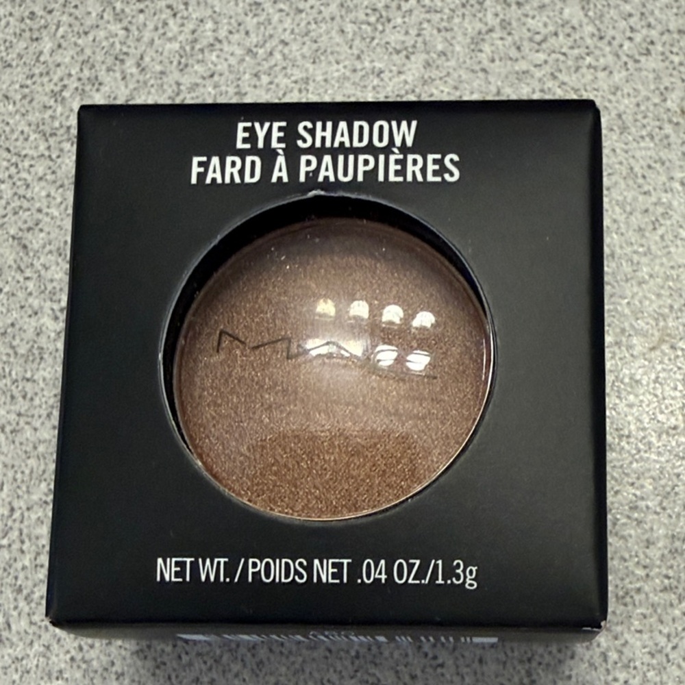 MAC Cosmetics Eyeshadow - All That Glitters